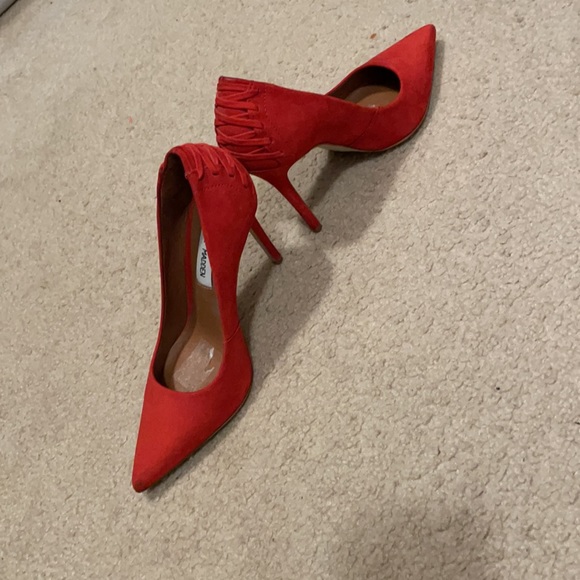 Red heels - Picture 4 of 5